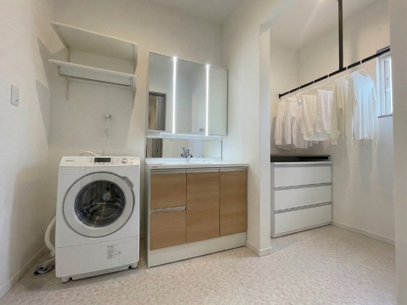 北九州市の建売住宅 洗面台 三面鏡 シーライン 施工事例