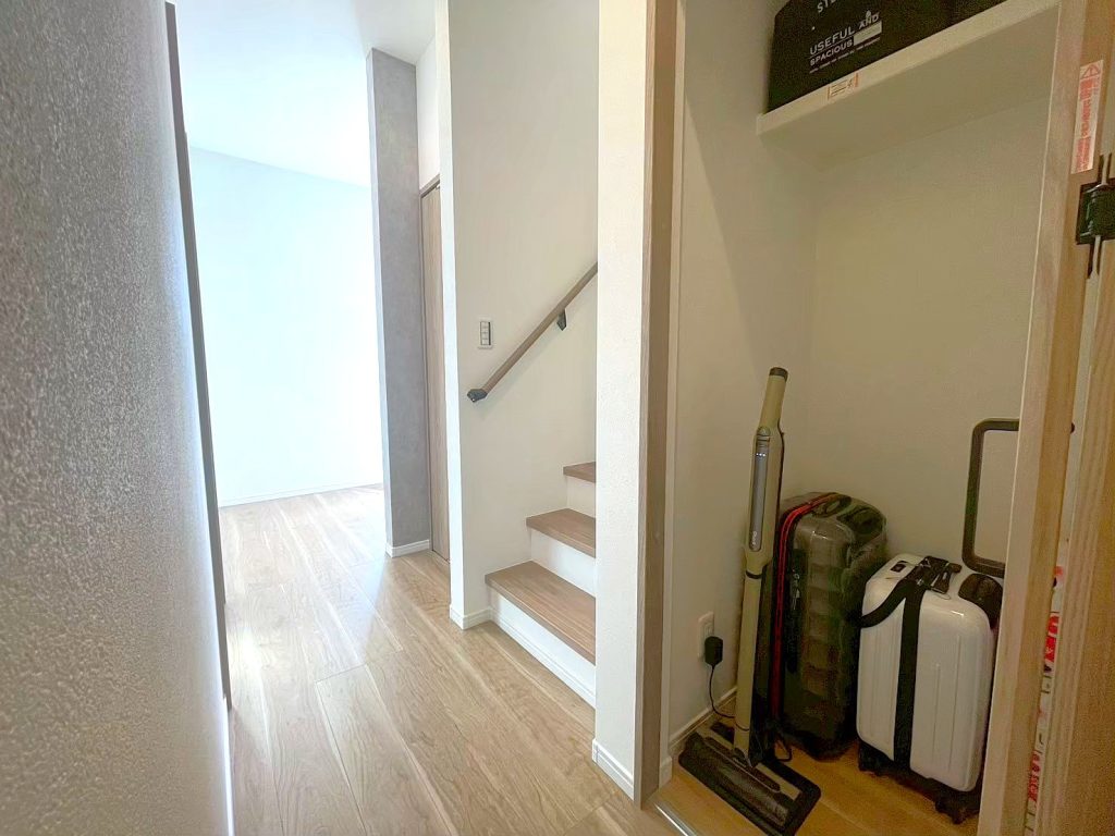 北九州市 建売住宅 収納内コンセント 施工事例